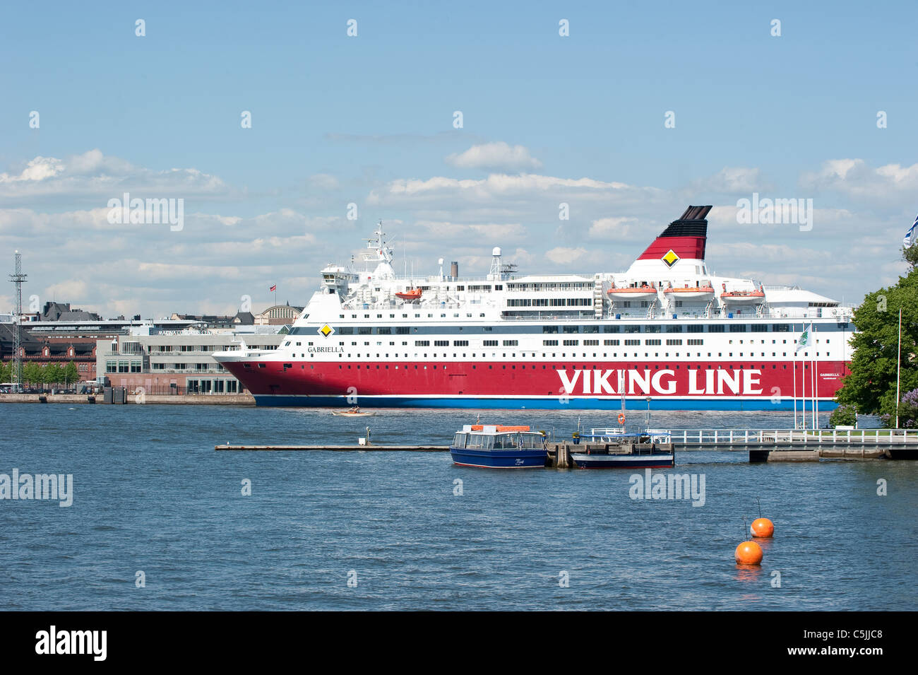Großen Viking Line Fähre im Hafen von Helsinki Stockfoto