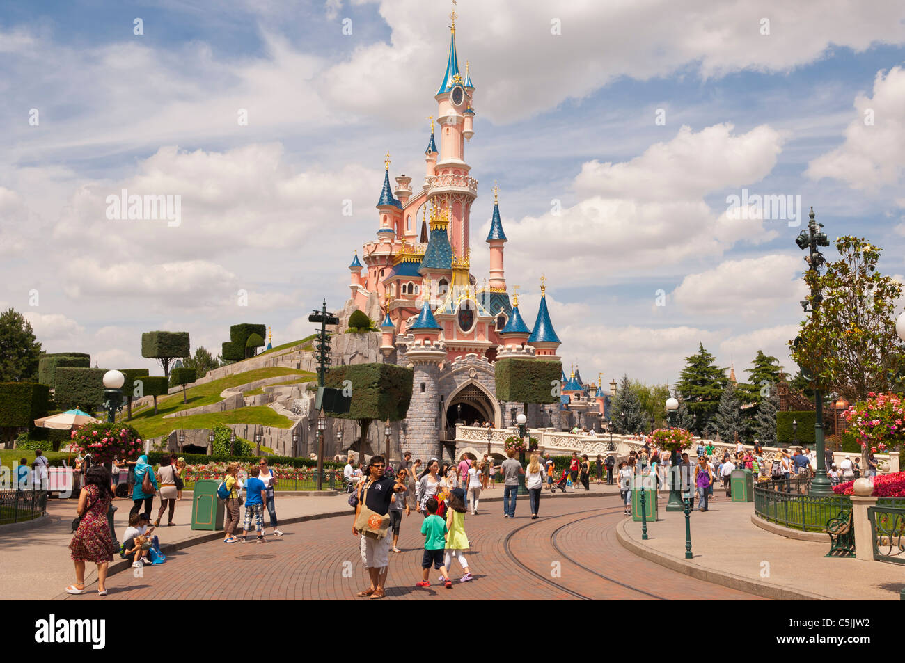 Die schlafende Schönheit Burg im Disneyland Paris in Frankreich Stockfoto