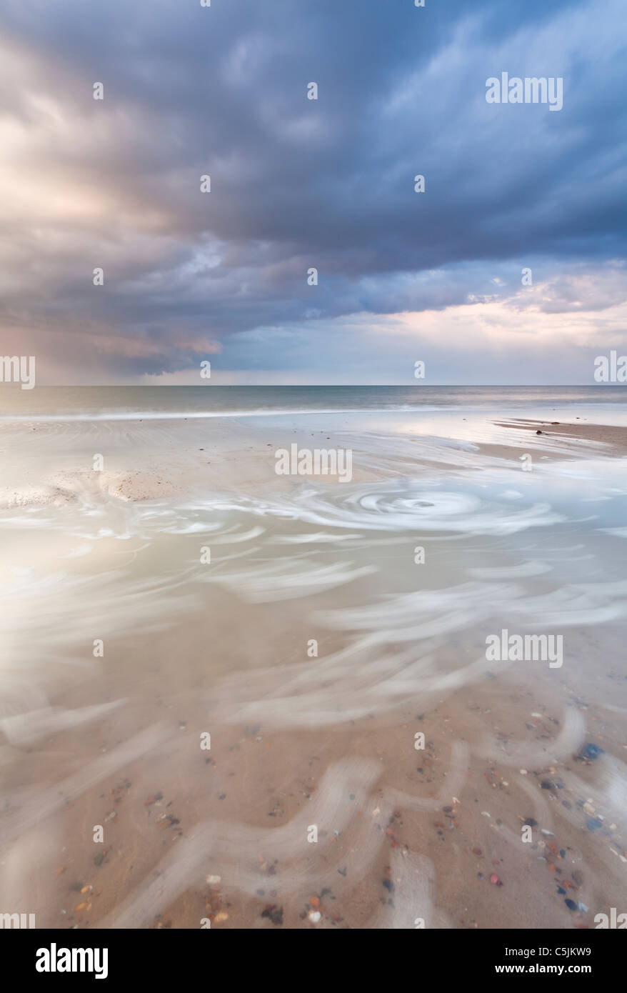 Ein Sturm übergeht Horsey Strand an der Küste von Norfolk Stockfoto