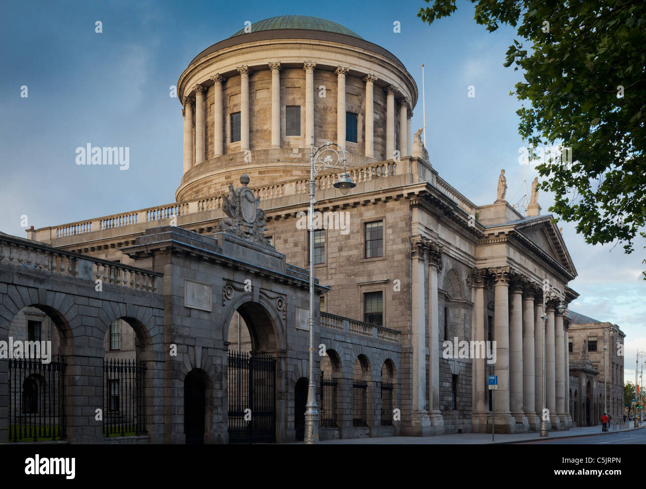 Das Four Courts in Dublin ist Haupt Gerichte der Republik Irland Gebäude Stockfoto