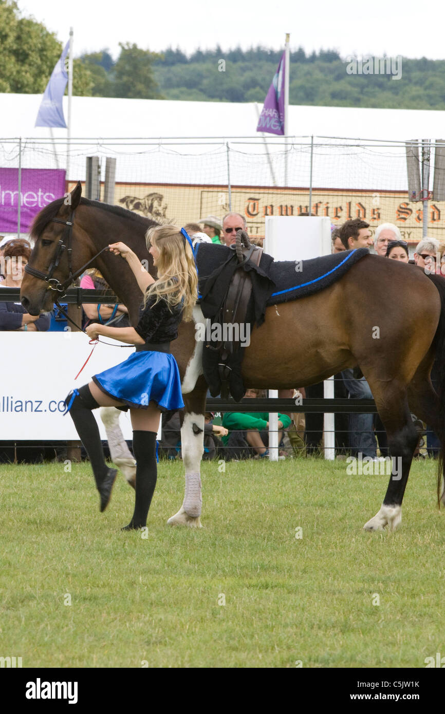 Jive Pony eine gut ausgebildete freie Arbeitspferd und Reiter Stockfoto Jive Pony eine gut ausgebildete freie Arbeitspferd und Reiter Stockfoto