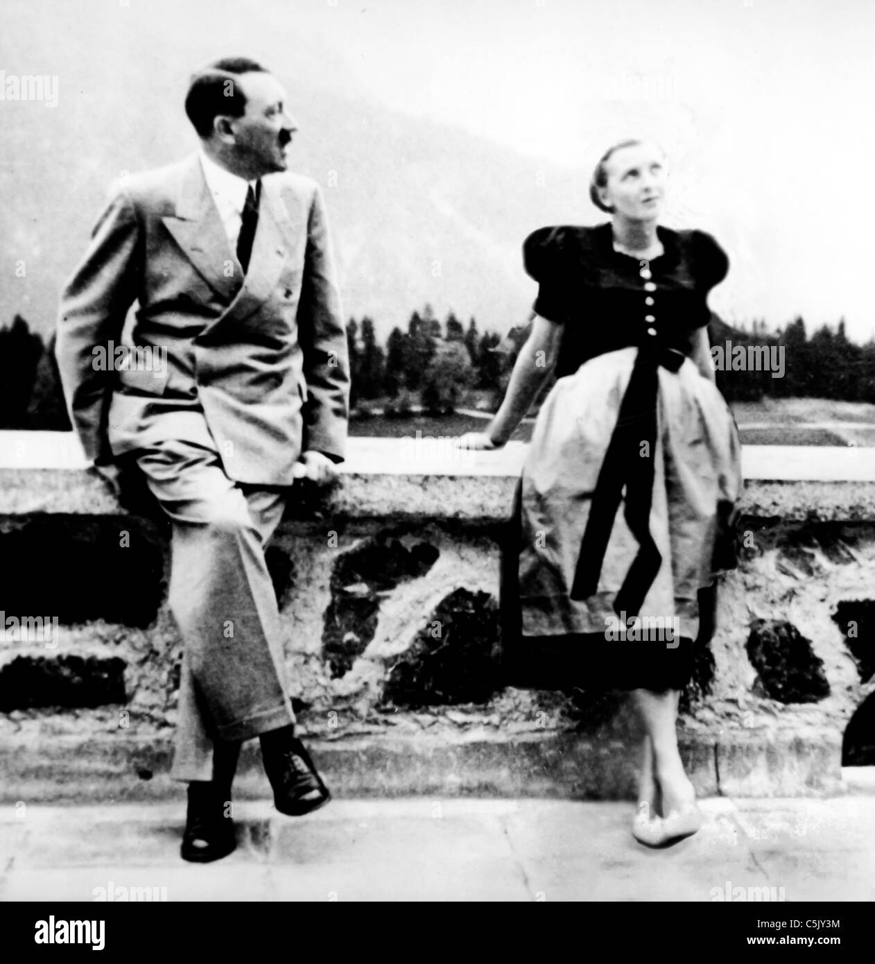 Adolf Hitler mit Eva Braun Stockfoto