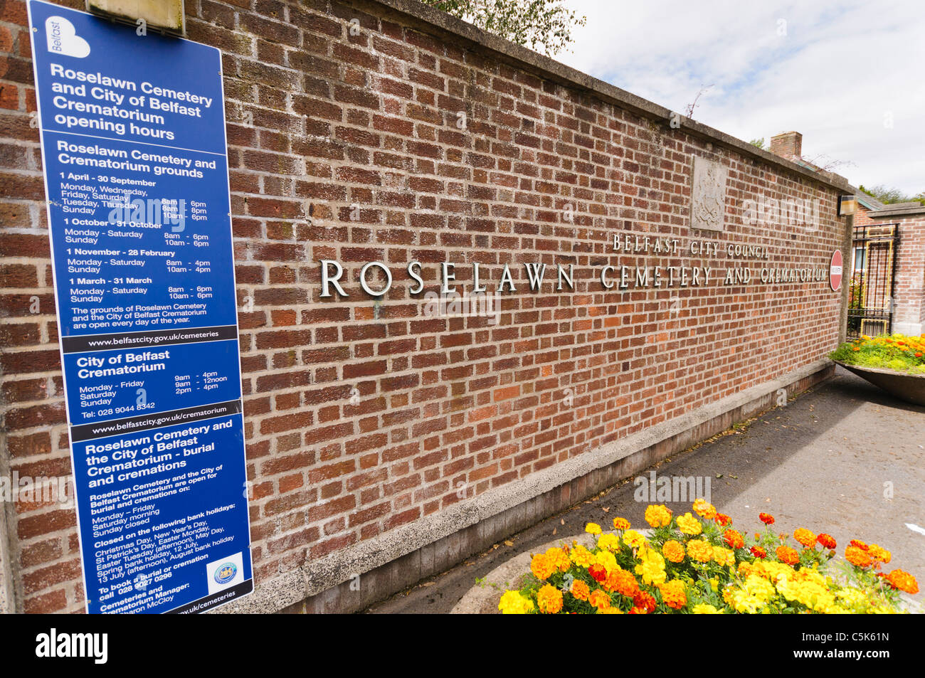 Eingang zum Roselawn Friedhof und Krematorium, Belfast Stockfoto