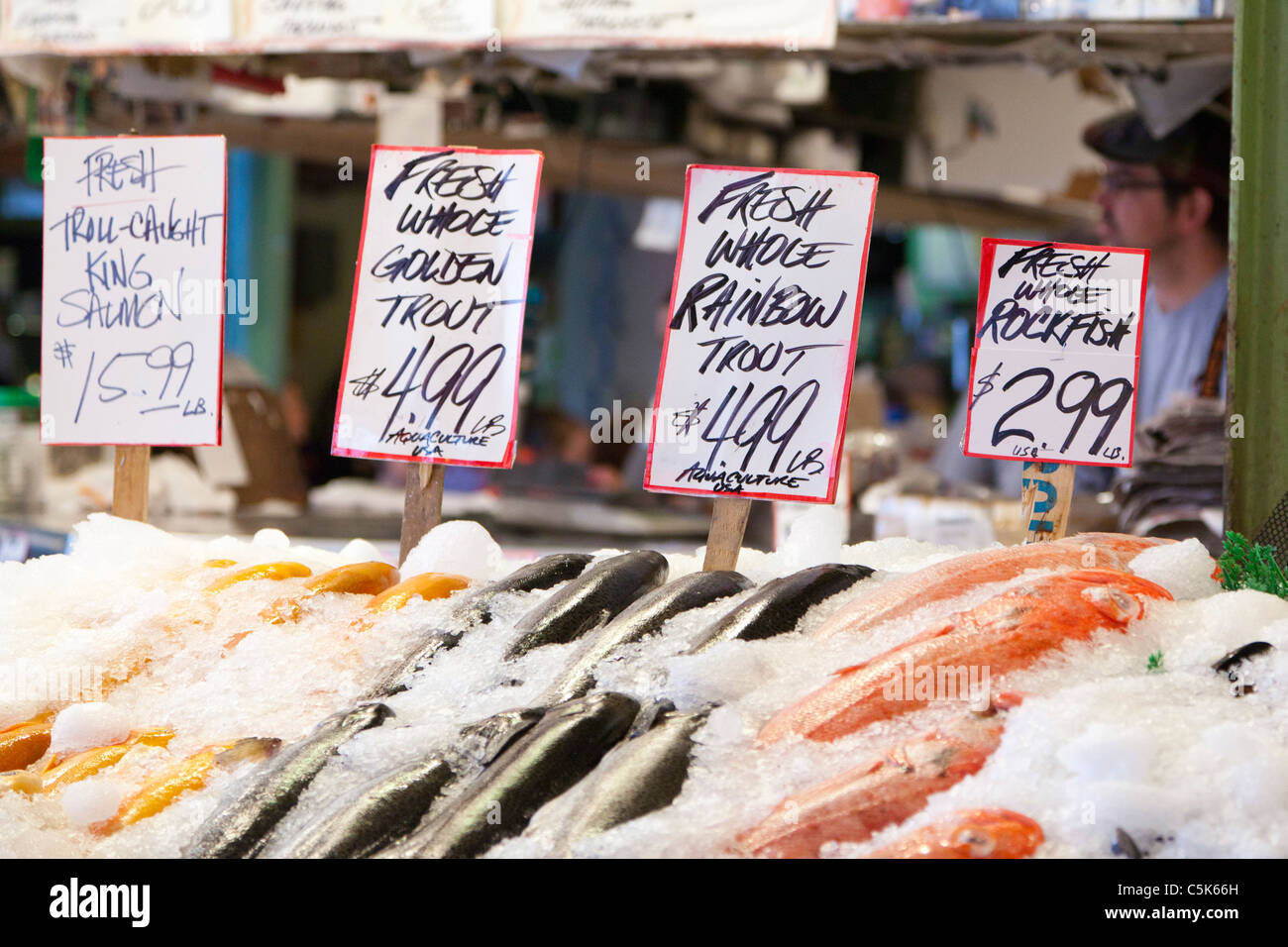 Fisch am Pike Place Market Seattle USA Stockfoto
