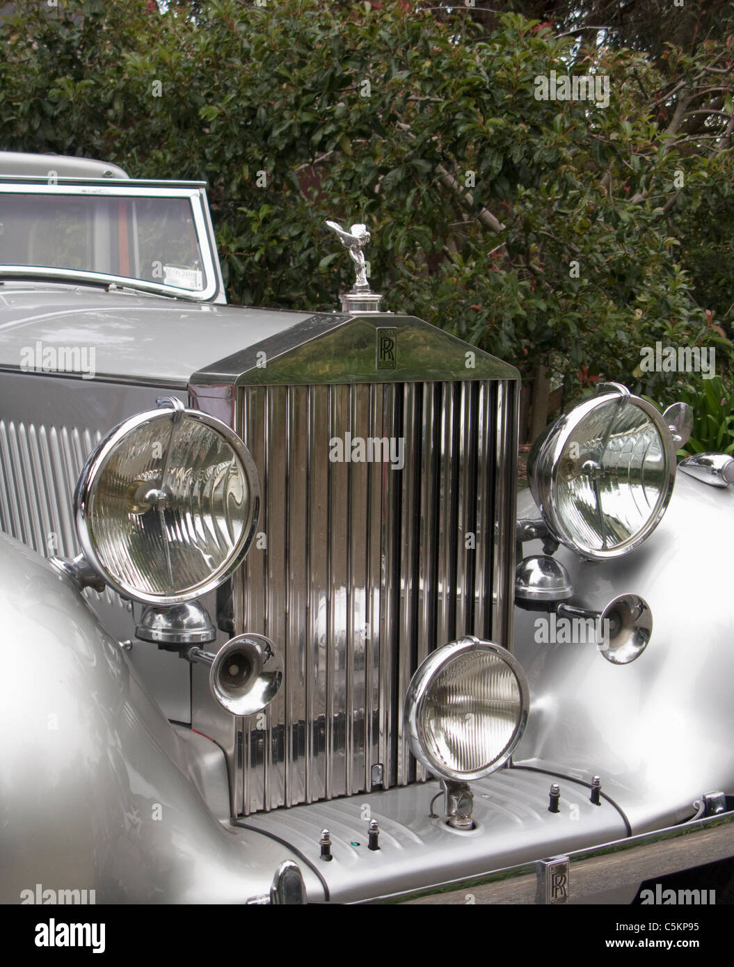 Ein Rolls Royce Phantom-Auto, 1936-Modell mit Heizkörper und "Silver Lady" Maskottchen Stockfoto