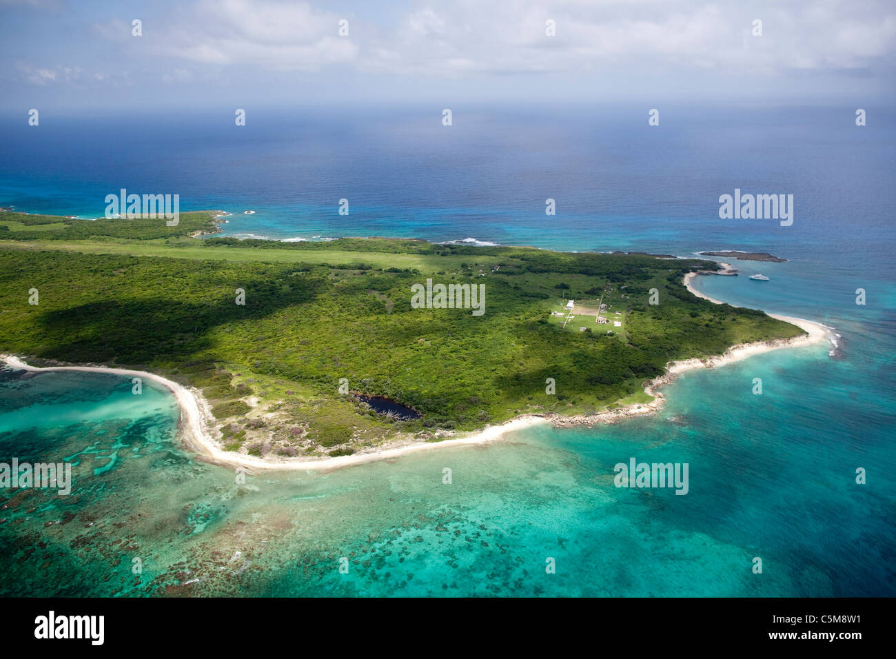 Eine Luftaufnahme von der westlichen Seite der Schwaneninseln, befindet sich 90 Meilen vor der Küste von Honduras. Stockfoto