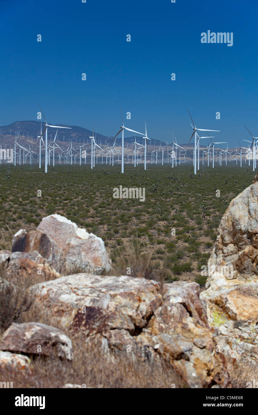 Mojave, Kalifornien - Windkraftanlagen in den Tehachapi Pass. Stockfoto