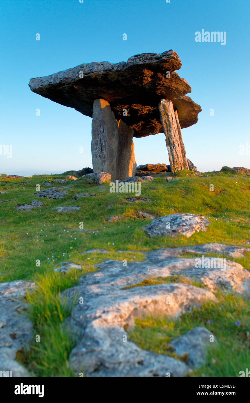 Der dolmen von poulnabrone Fotos und Bildmaterial in hoher Auflösung
