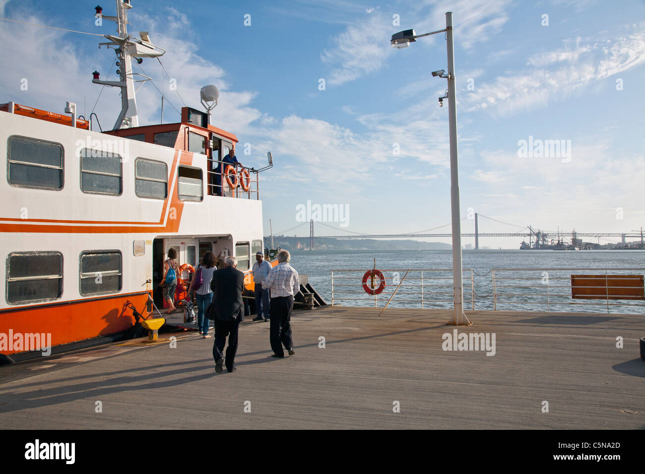 Fähre, Lissabon Barbour Stockfoto