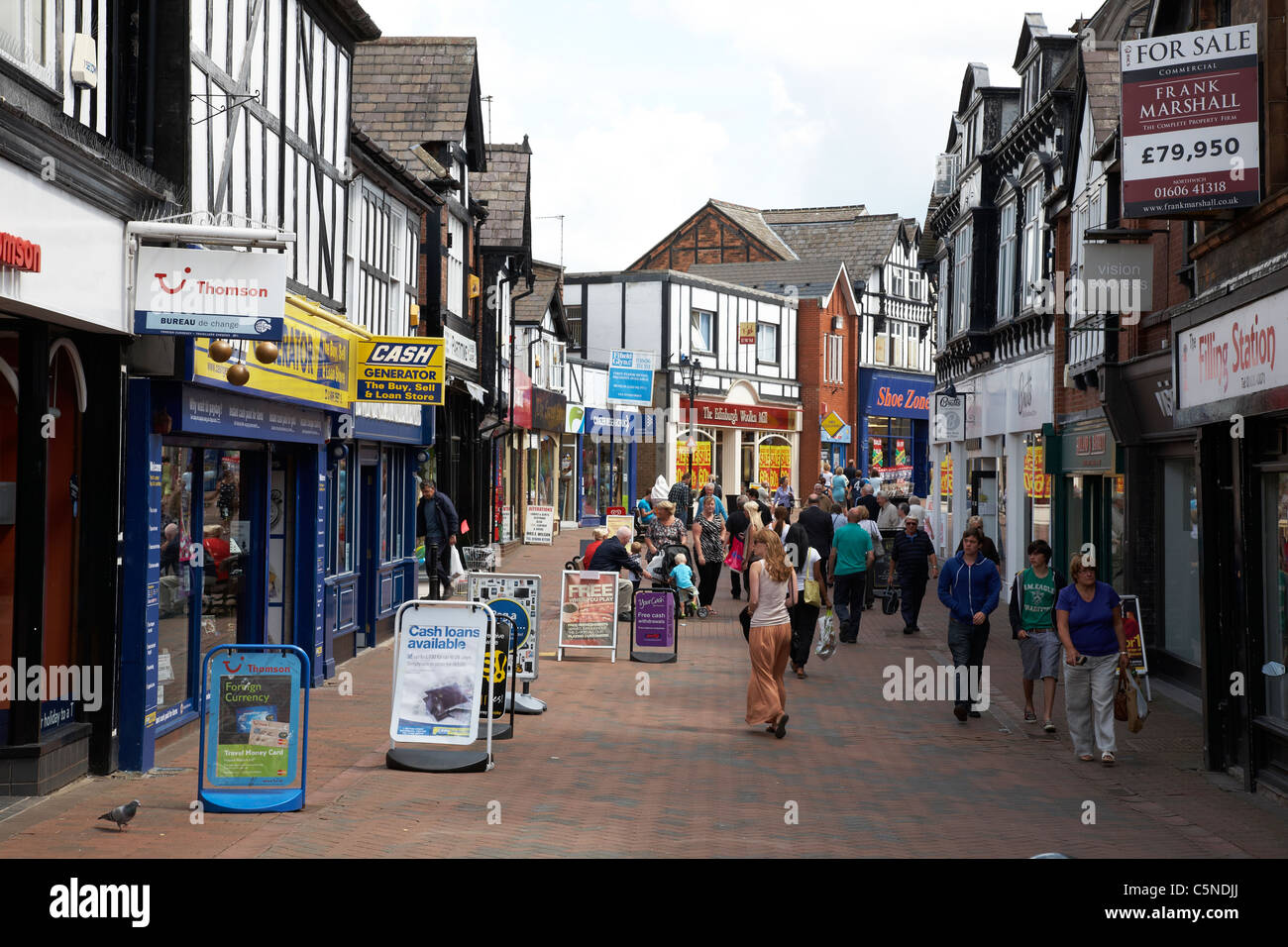 Haupteinkaufsstraße in Northwich Cheshire UK Stockfoto