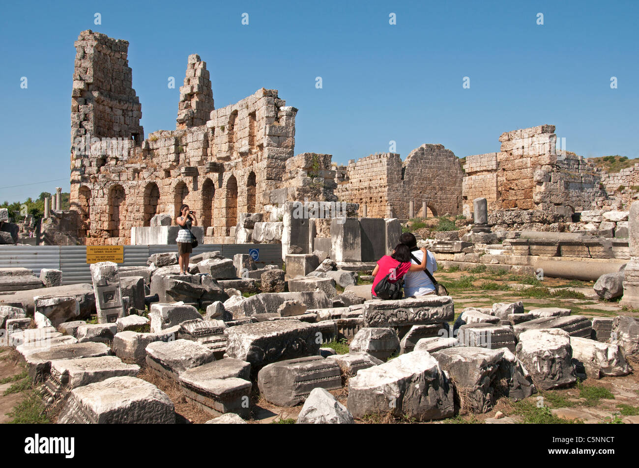 Perga, griechisch Perge, antike Stadt Pamphylien, Antalya, Türkei, 1209 v. Chr., Anbetung der Königin Artemis, Eine rein anatolische Naturgöttin, Stockfoto