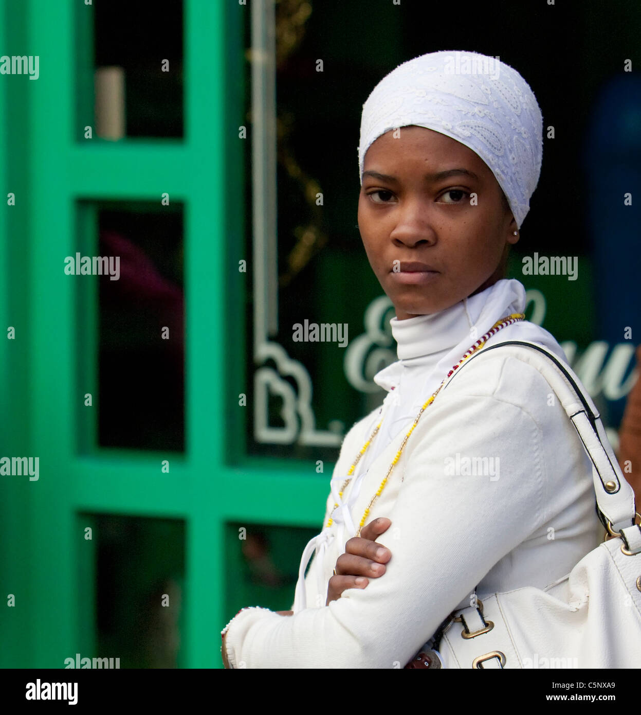 Kuba, Havanna. Afro-kubanischen Santeria-Anhänger. Stockfoto