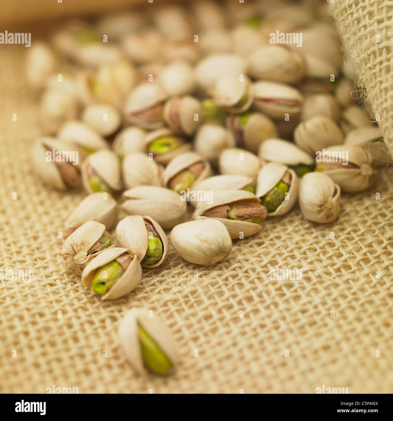 Pistachio nut -Fotos und -Bildmaterial in hoher Auflösung – Alamy