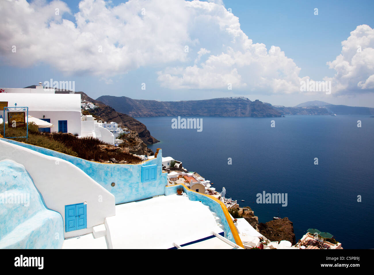 Oia, Santorini, griechische Insel, Griechenland, legendären Reisen Reiseziel weiß gewaschen Gebäude Caldera Kykladen Stockfoto