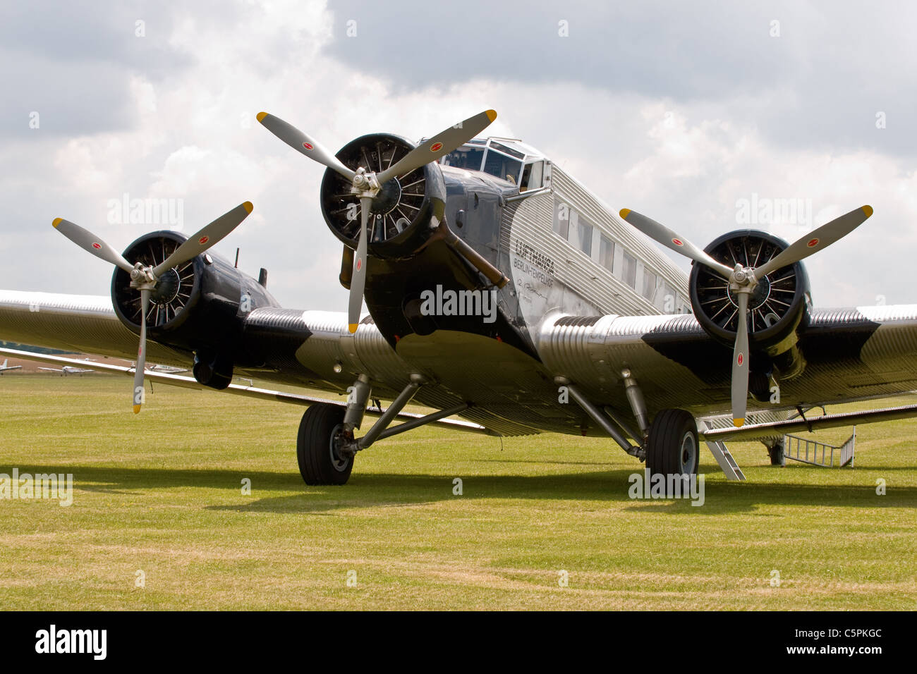 Oldtimer-Flugzeuge Junkers JU52 3M Berlin Tempelhof ruft Stockfoto