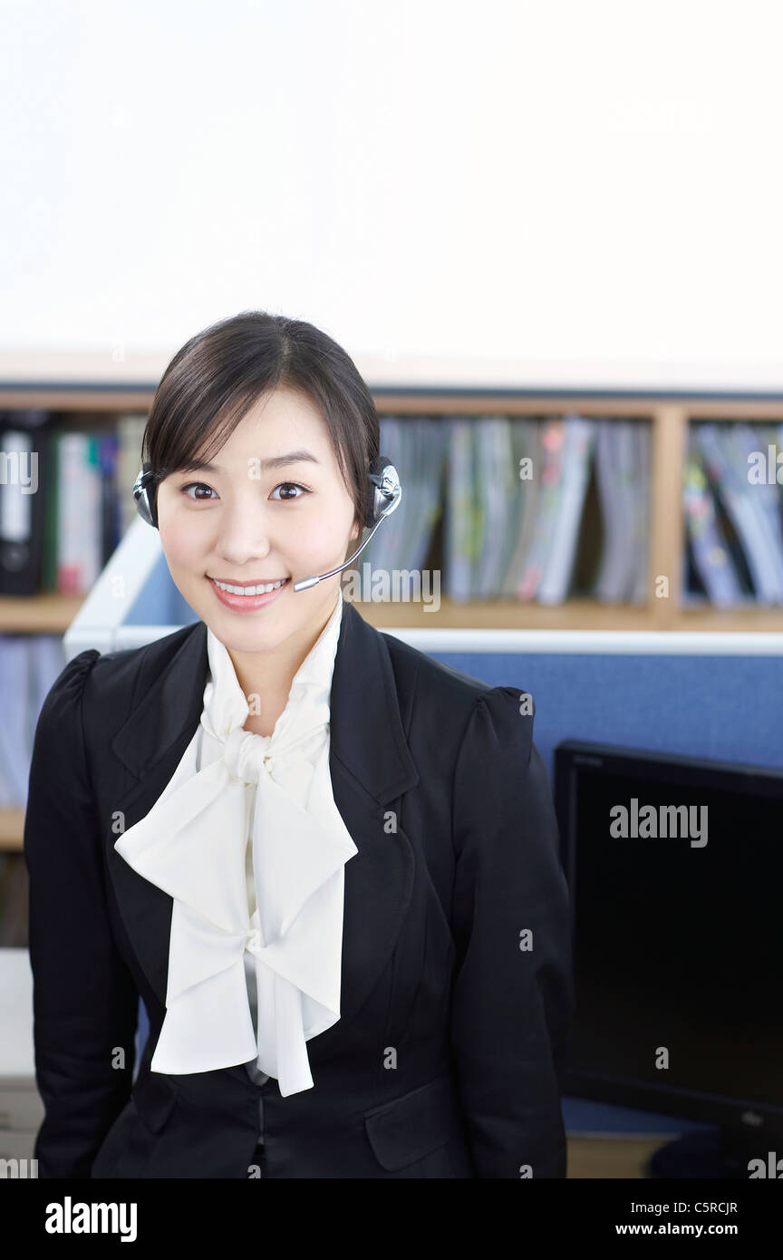 Eine Geschäftsfrau in ihrem Büro Stockfoto