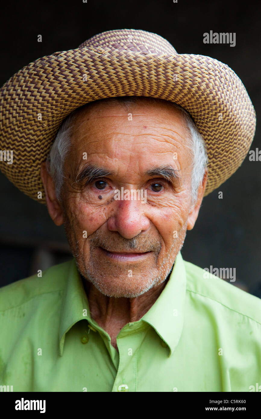 Ältere Landwirt im Kanton La Junta, Comalapa, Chalatenango, El Salvador Stockfoto