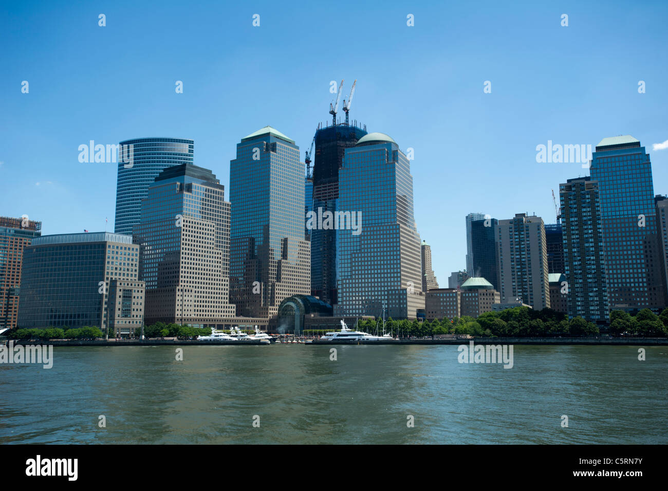 World Financial Center gesehen von einer dreistündigen Circle Line Kreuzfahrt rund um die Insel Manhattan Stockfoto