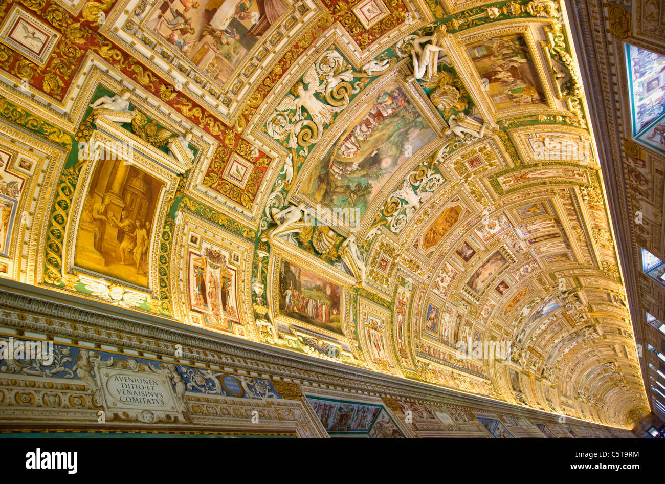 Italien, Rom, Vatikan, Museum, Galerie der Landkarten, Decke Malerei, niedrigen Winkel Ansicht Stockfoto