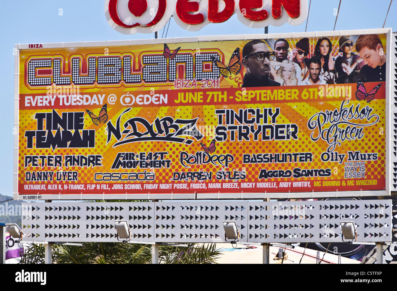 Ibiza, Balearen, Spanien - Nachtclub Werbetafeln Stockfoto