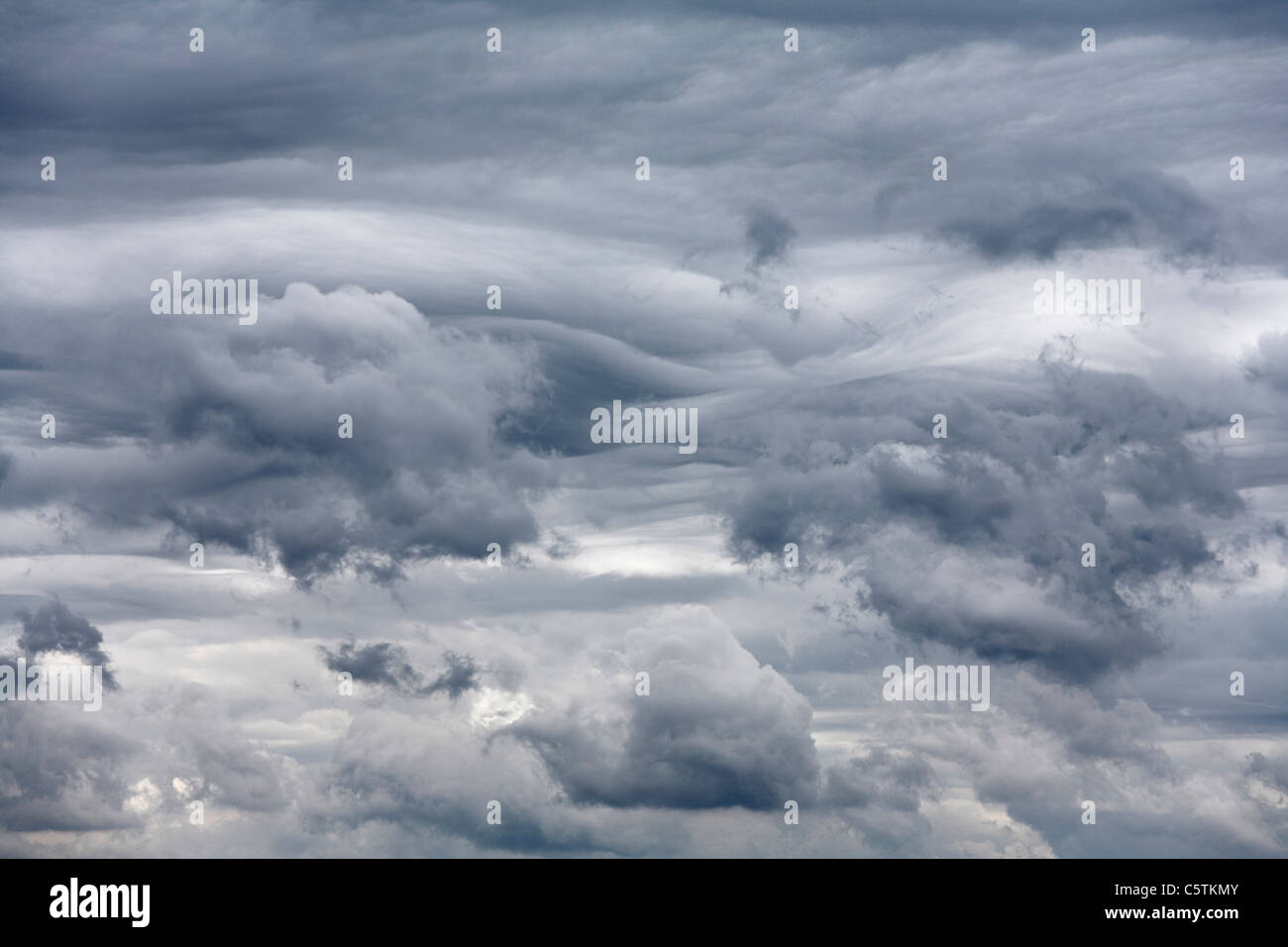 Deutschland, Bayern, Blick trüben Wolken Stockfoto