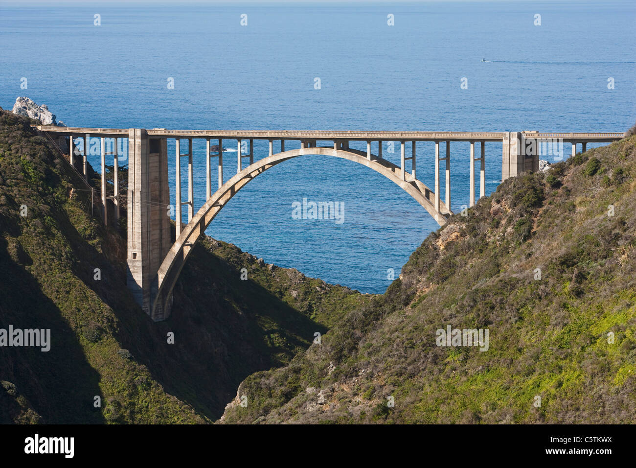 USA, California, Rocky Creek bridge Stockfoto