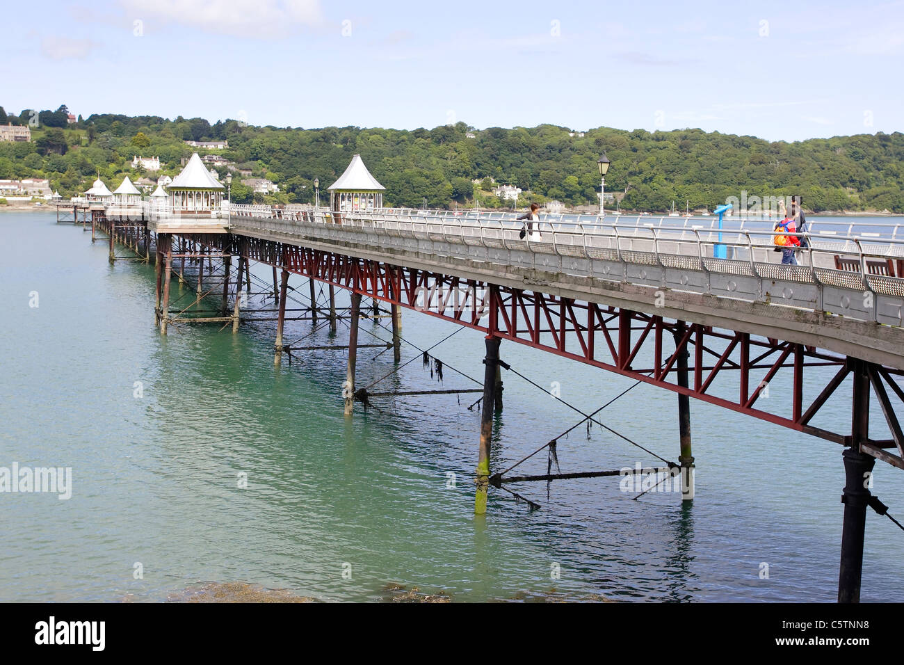 Ein Blick auf den viktorianischen Pier in Bangor, Gwynedd, Nordwales Stockfoto