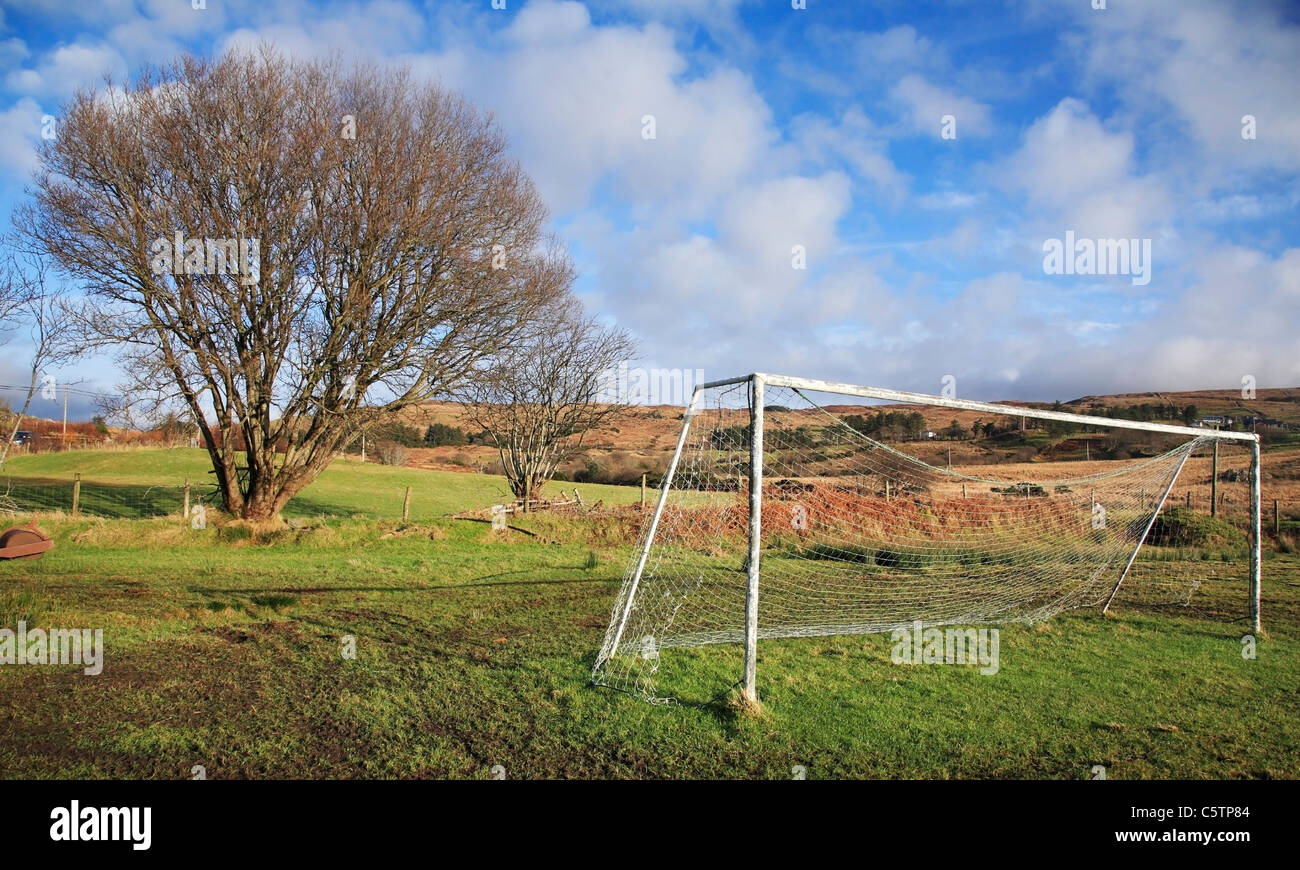 Alte Fußball-Torpfosten im abgelegenen donegal Stockfoto