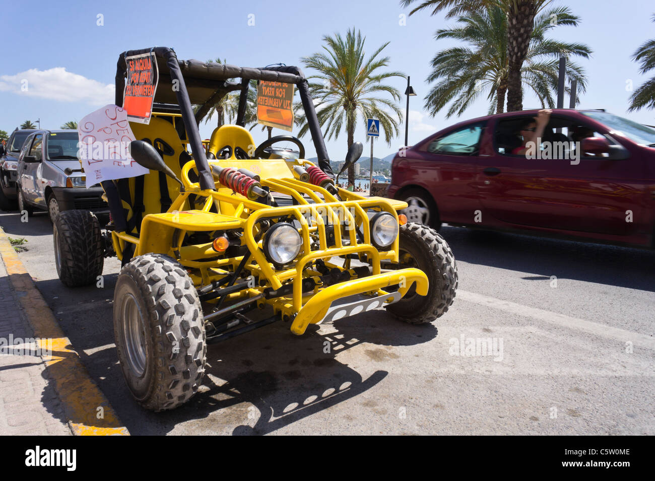 Ibiza, Balearen, Spanien - San Antonio oder Sant Antoni de Portmany. Strandbuggy. Stockfoto