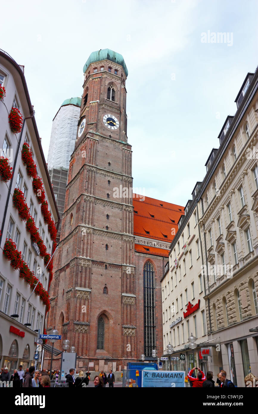 Frauenkirche, die berühmte Kirche im Zentrum von München Stockfoto