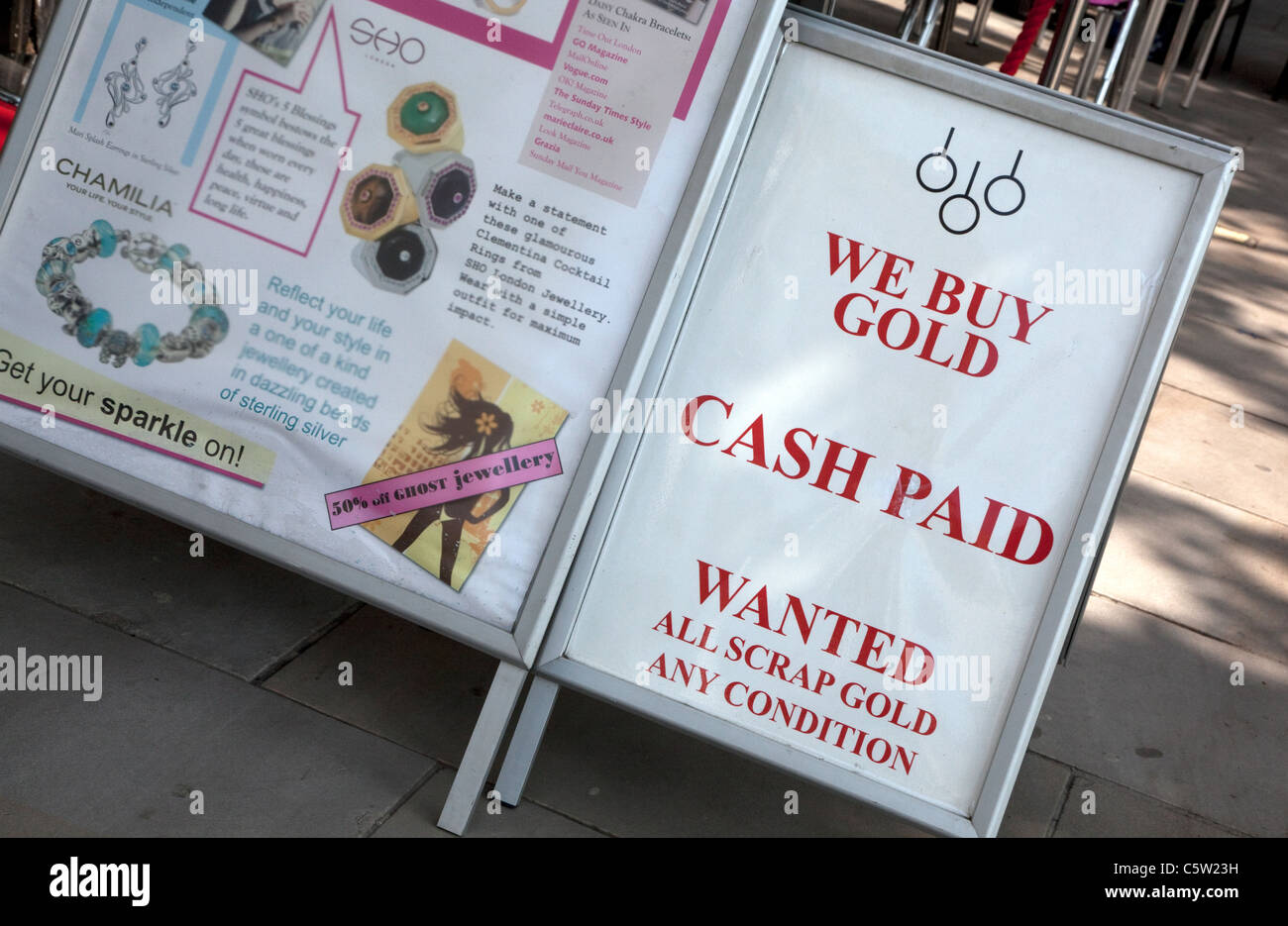 Gold Wanted Schild draußen London Pfandleiher-shop Stockfoto