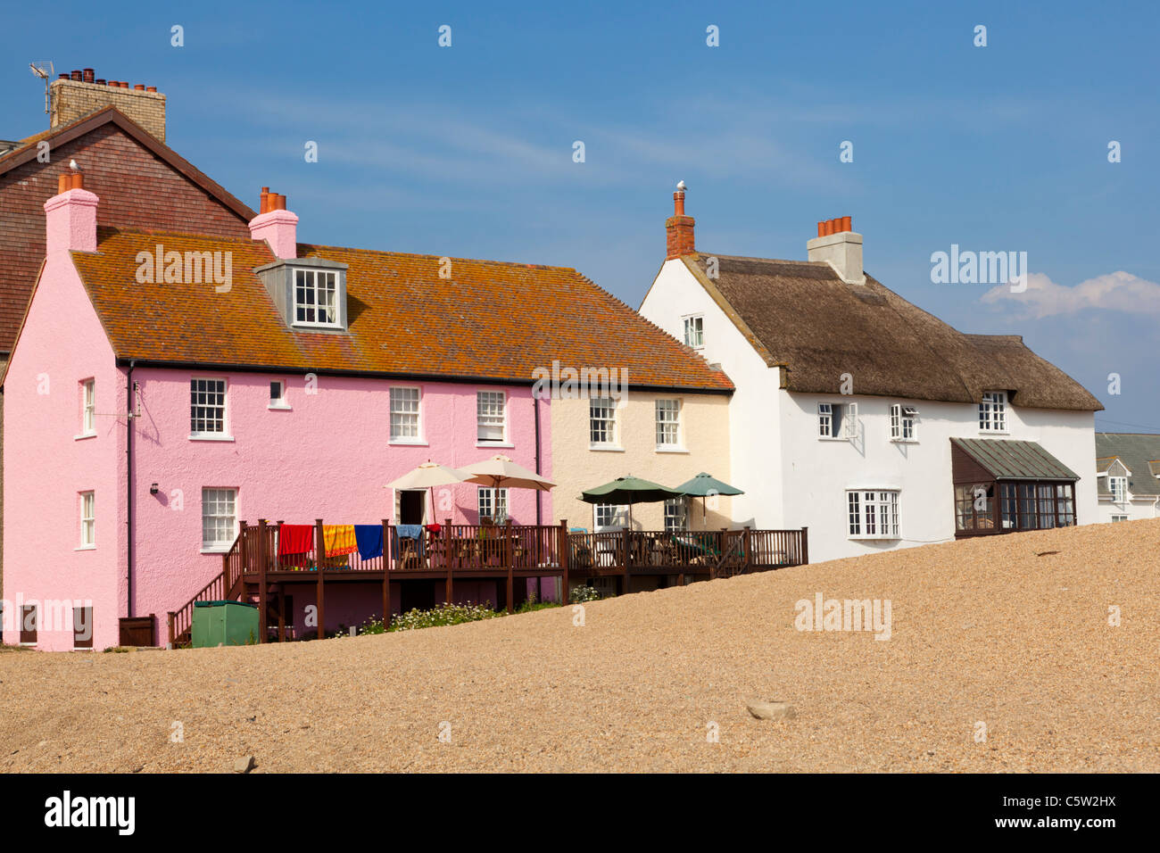 Ferienhäuser in Bridport neben dem Strand Dorset Jurassic Küste England UK GB EU Europa Stockfoto