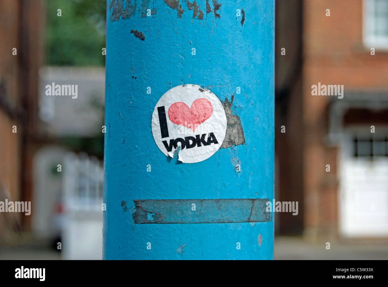 Ich liebe Wodka Aufkleber auf einen Laternenpfahl in Chiswick, West London, england Stockfoto