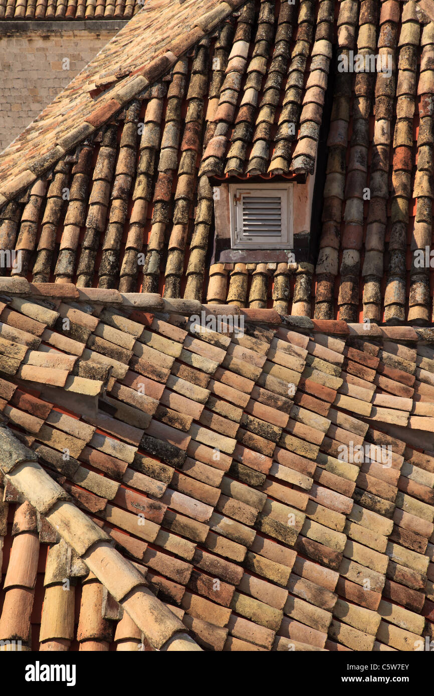 Nahaufnahme von Dubrovnik Dächer von den Stadtmauern, Dubrovnik, Kroatien Stockfoto