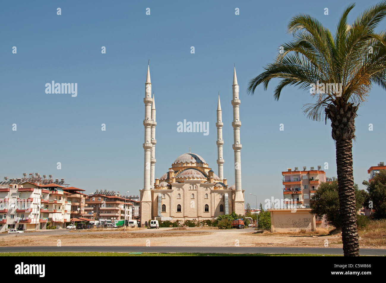 Neue Moschee in der Nähe von Alanya Süd Türkei türkische Stockfoto