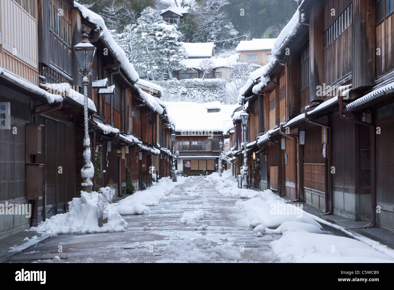 Schneelandschaft von Higashi Chaya District, Kanazawa, Ishikawa, Japan Stockfoto