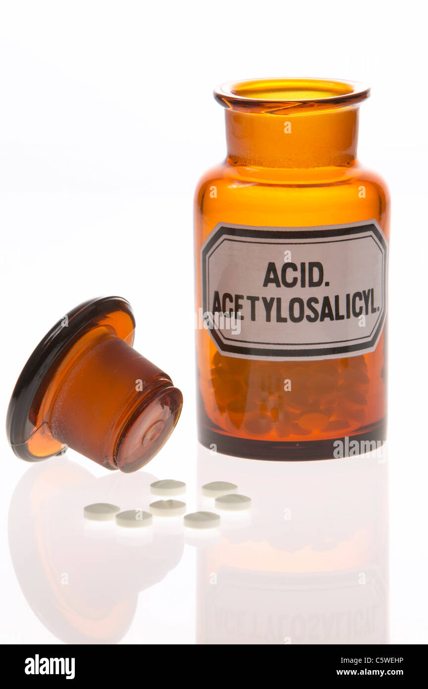 Medizinische Fläschchen mit Aspirin-Tabletten, Nahaufnahme Stockfoto