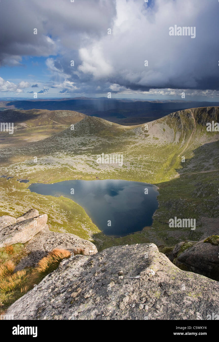 Lochnagar. Blick vom Cac Carn Mor Blick nach Osten, Grampian Mountains. Schottland, Großbritannien. Stockfoto