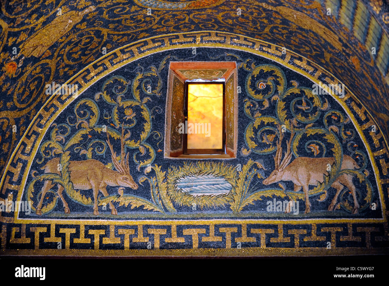 Mosaiken in der Mausoleo di Galla Galla in Ravenna Stockfoto