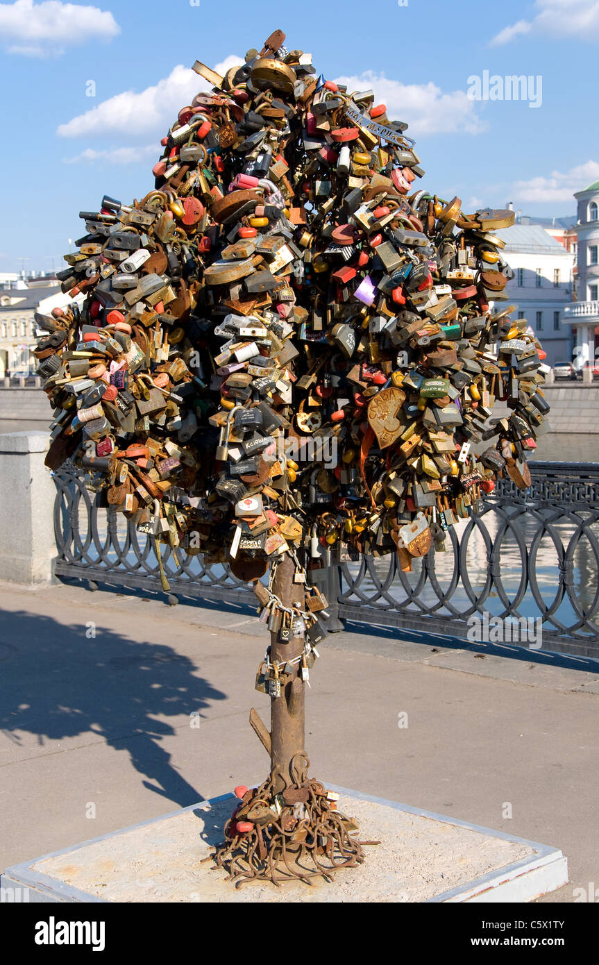 Liebe Vorhängeschlösser, Luschkow Brücke, Moskau, Russland Stockfoto