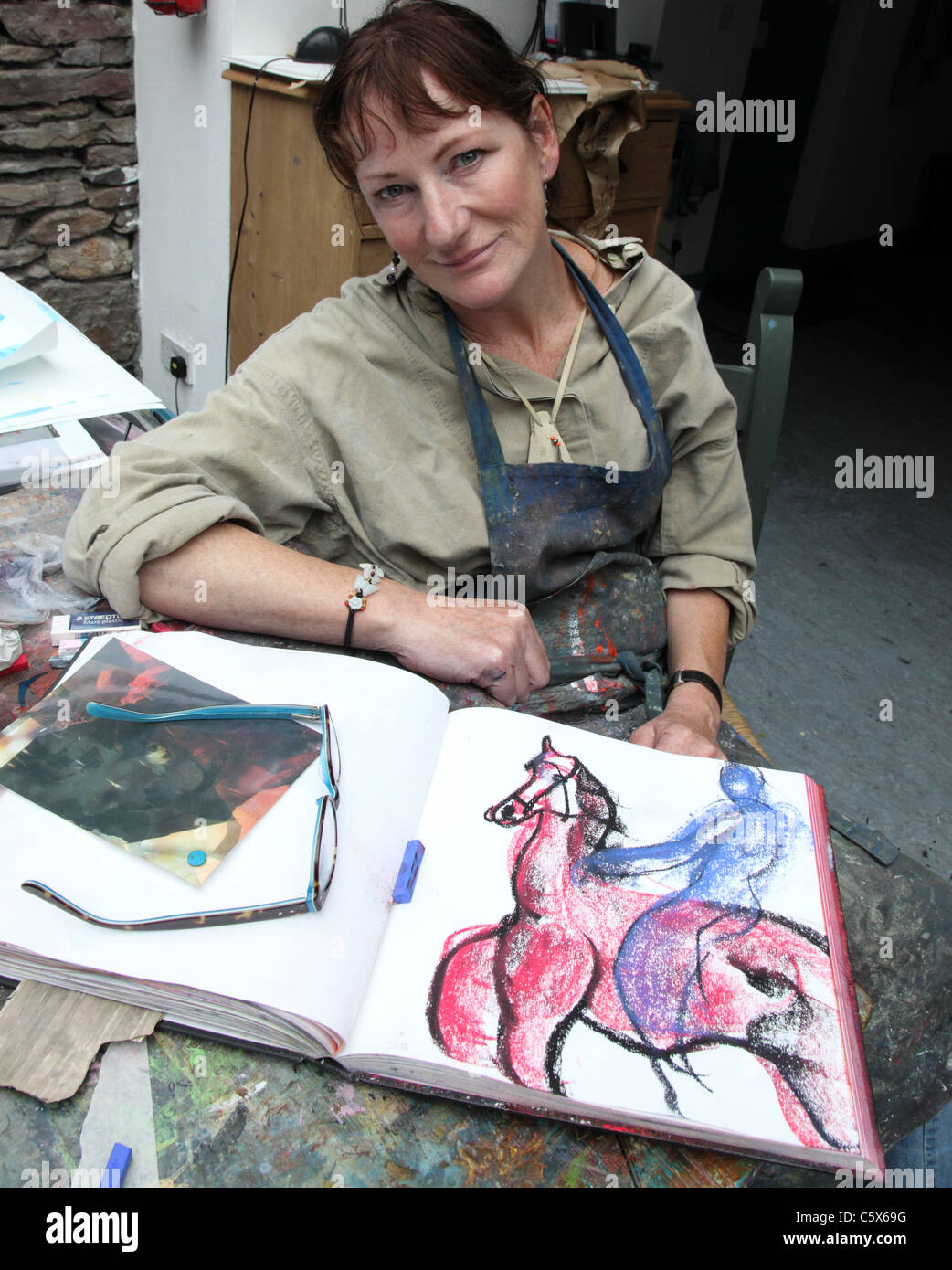 Irische Künstlerin Gemma Billington, Rückzug Cill Rialiag Künstler Stockfoto