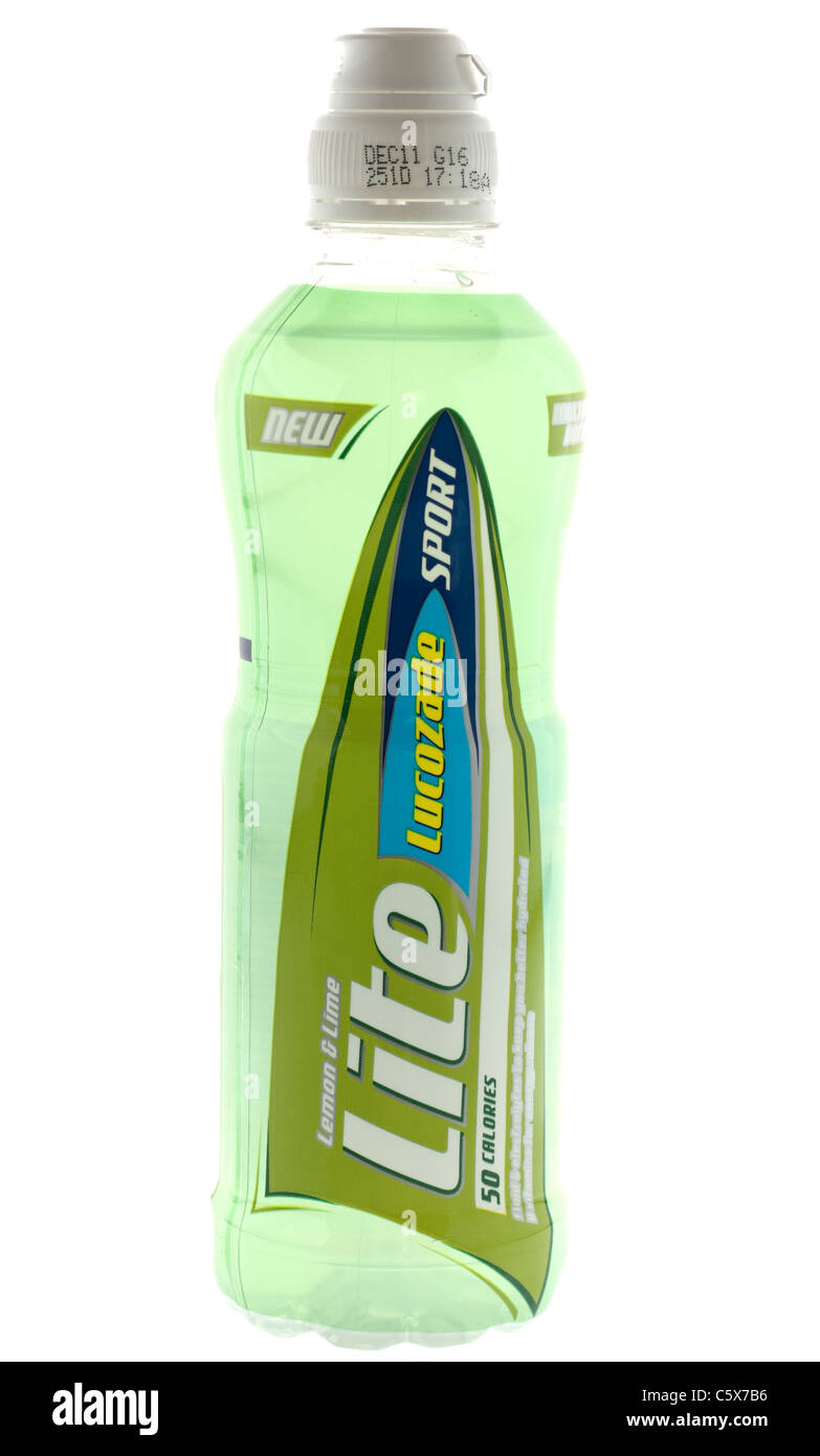 Flasche Lucozade Sport Lite Lemon und Lime Geschmack 50 Kalorien trinken. Stockfoto