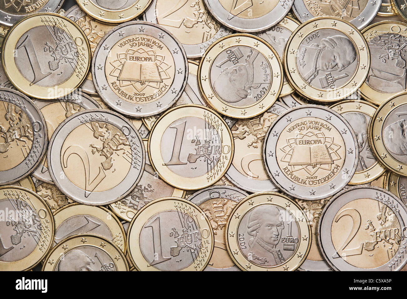 Vielzahl von Euro-Münzen, full-Frame, Nahaufnahme Stockfoto