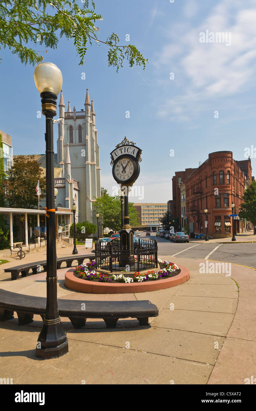 Genesee Street in der Innenstadt von Utica, New York Stockfoto