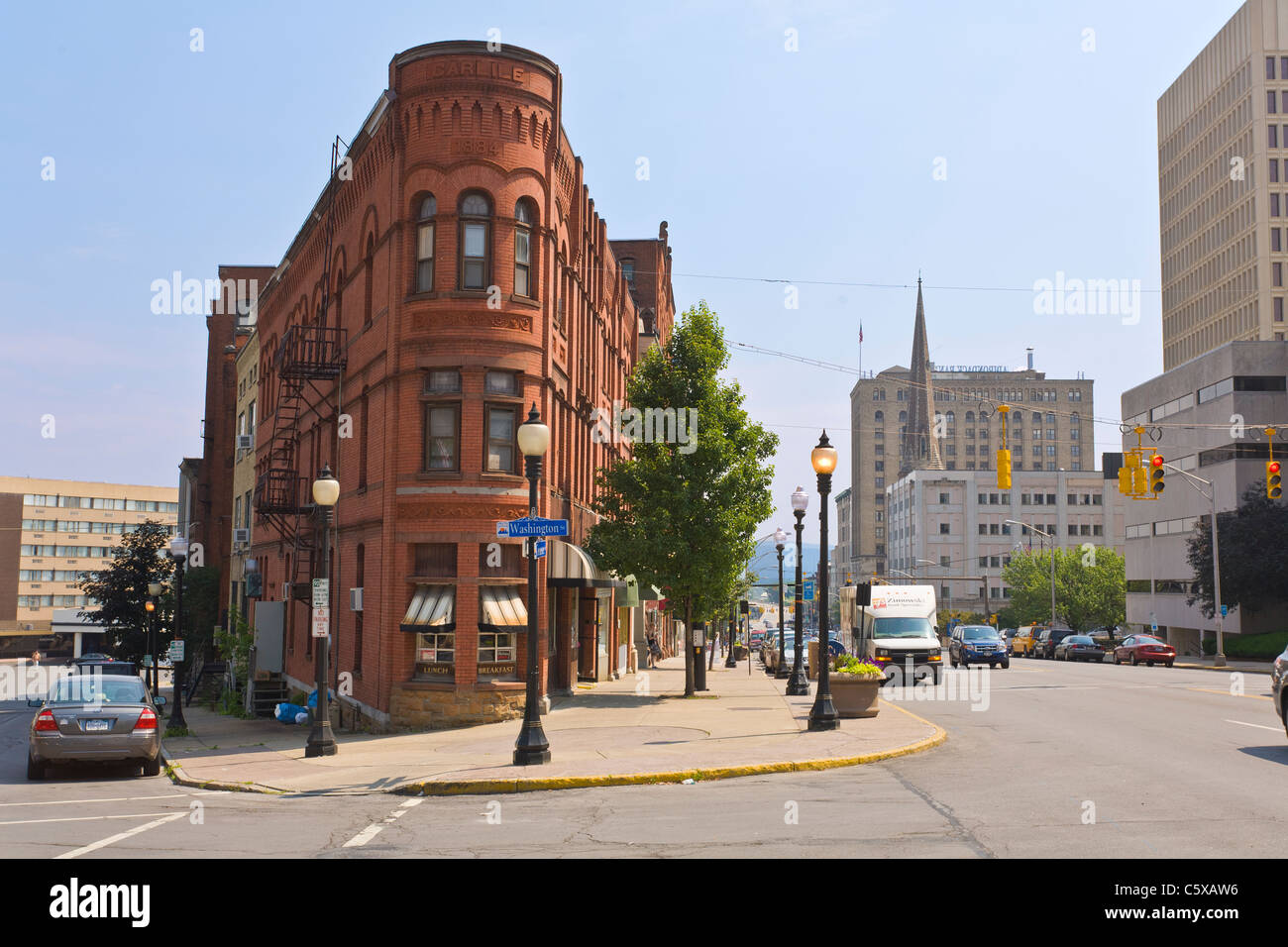 Genesee Street in der Innenstadt von Utica, New York Stockfoto