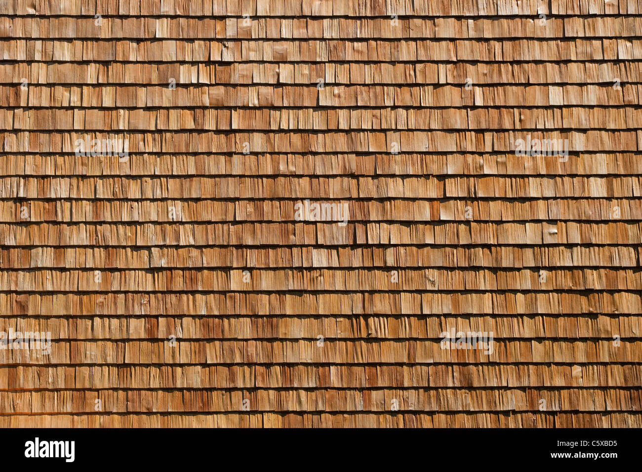 Hölzerne Schindeln Fassade, full-frame Stockfoto