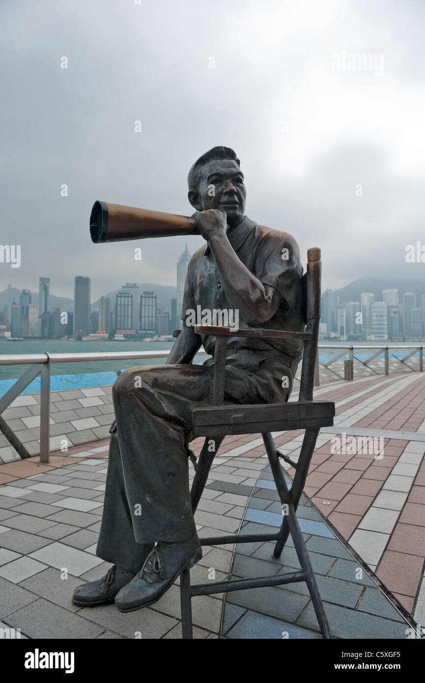 Film-Regisseur Bronze-Statue in Avenue of Stars in Hongkong Kawloon China Stockfoto