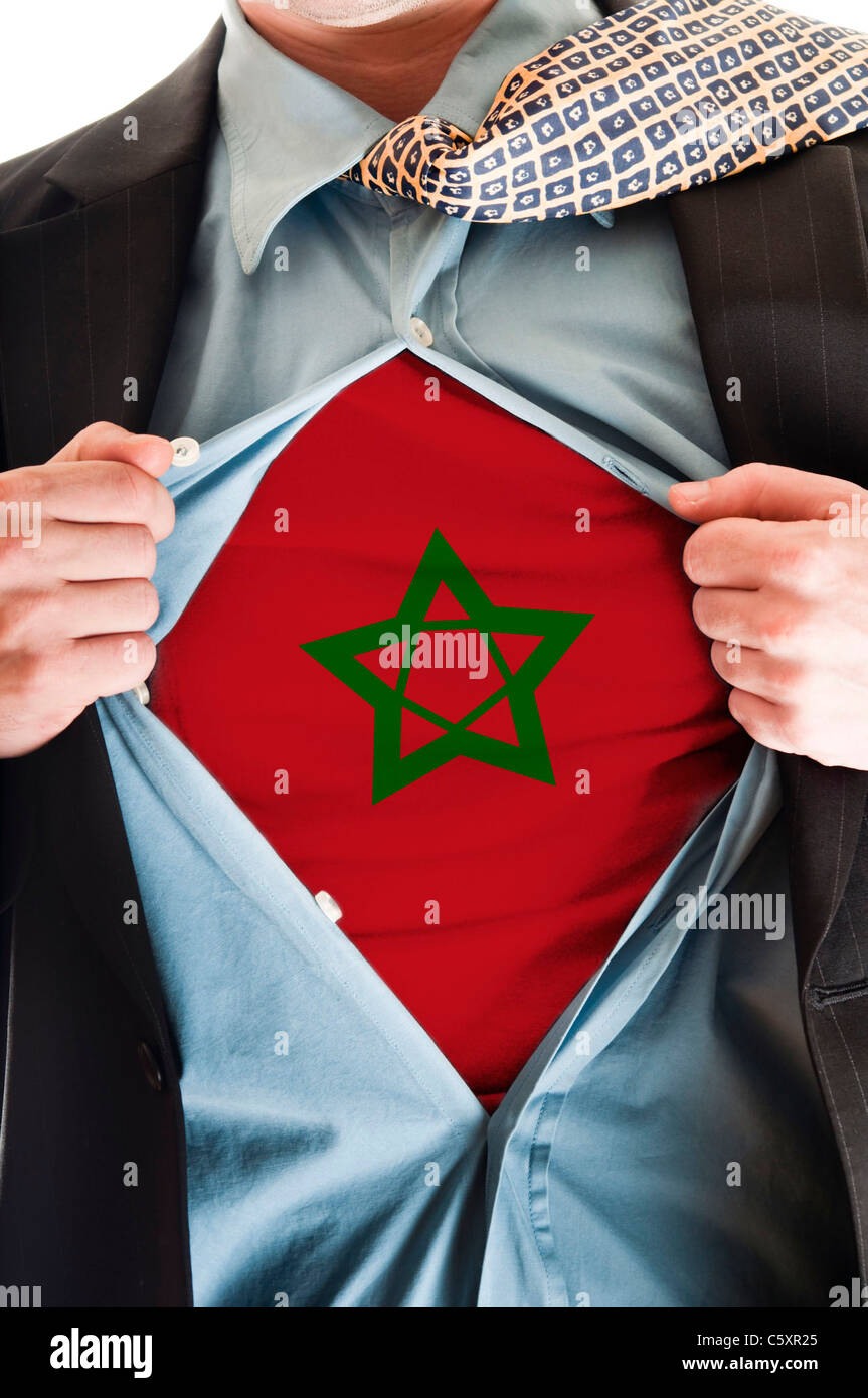 Business-Mann zeigt Marokko Flagge Hemd Stockfotografie - Alamy