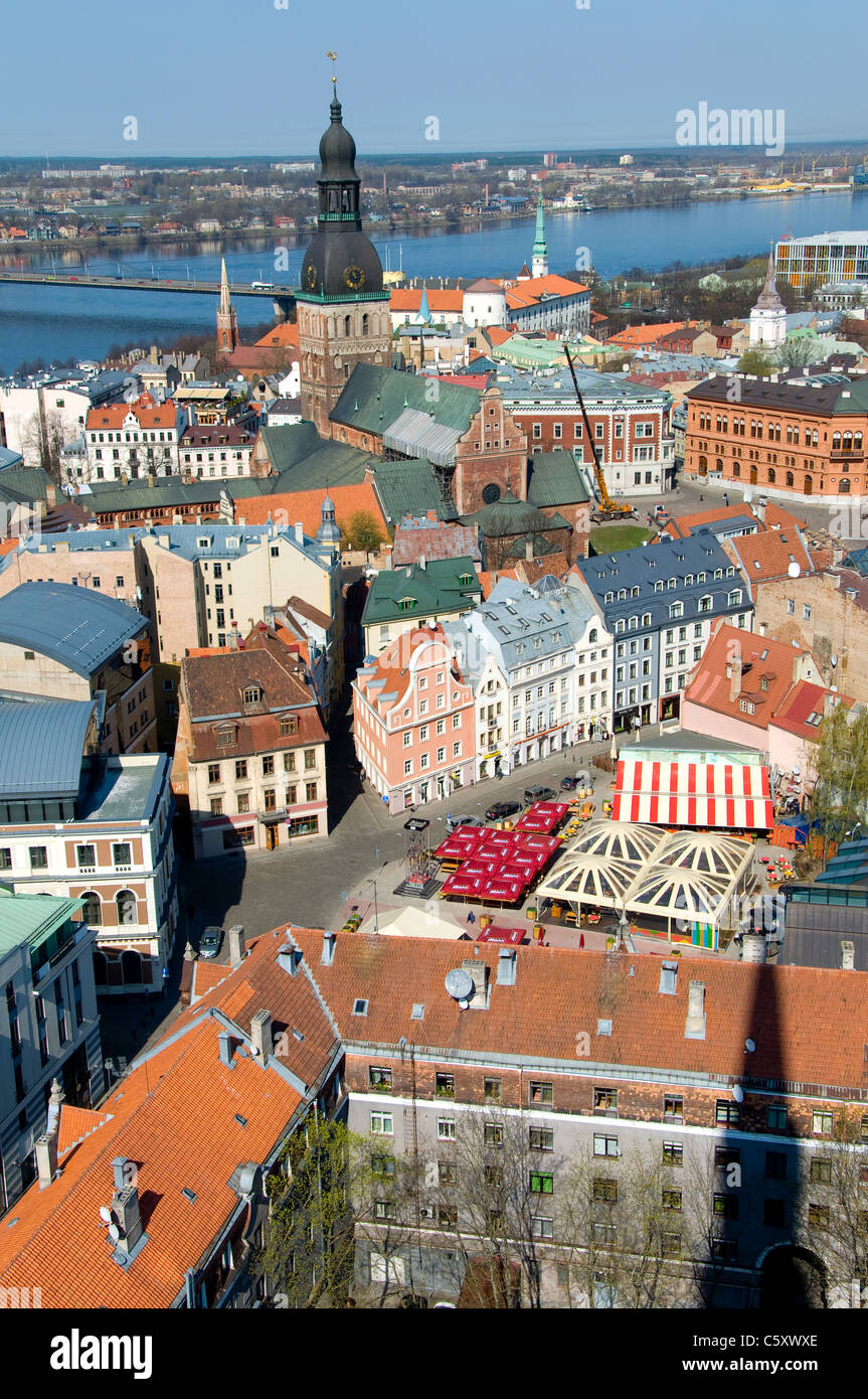 Aussicht auf Riga von Str. Peters Kirche, Riga, Lettland Stockfoto