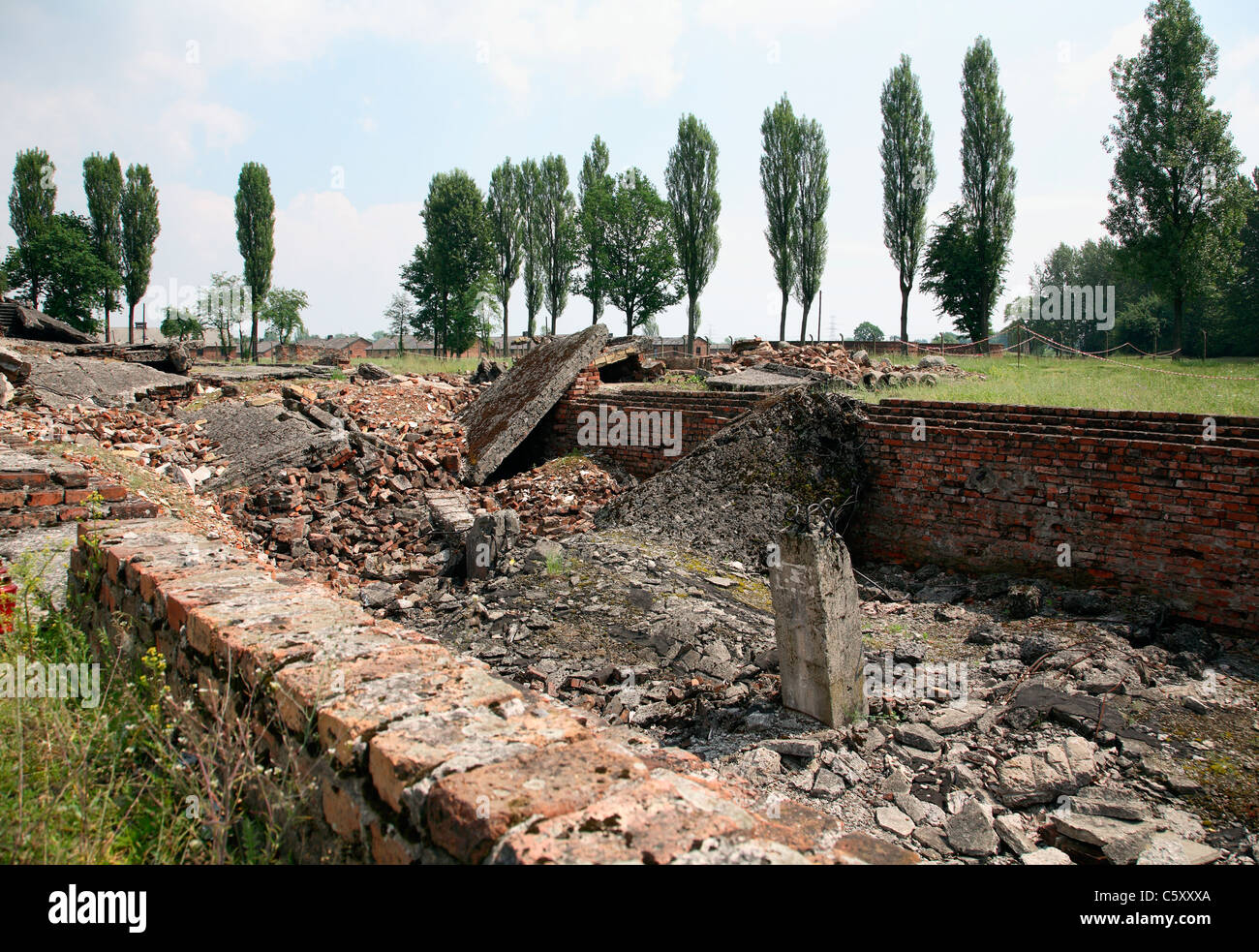 Auschwitz-Birkenau Krematorium & Gaskammer II Stockfoto